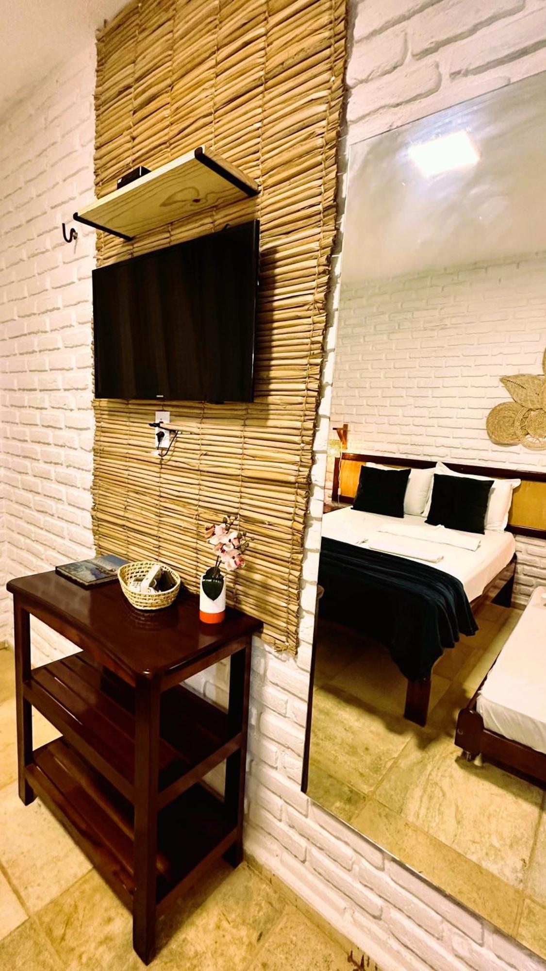 Suites Bosque De Flecheiras Bagian luar foto